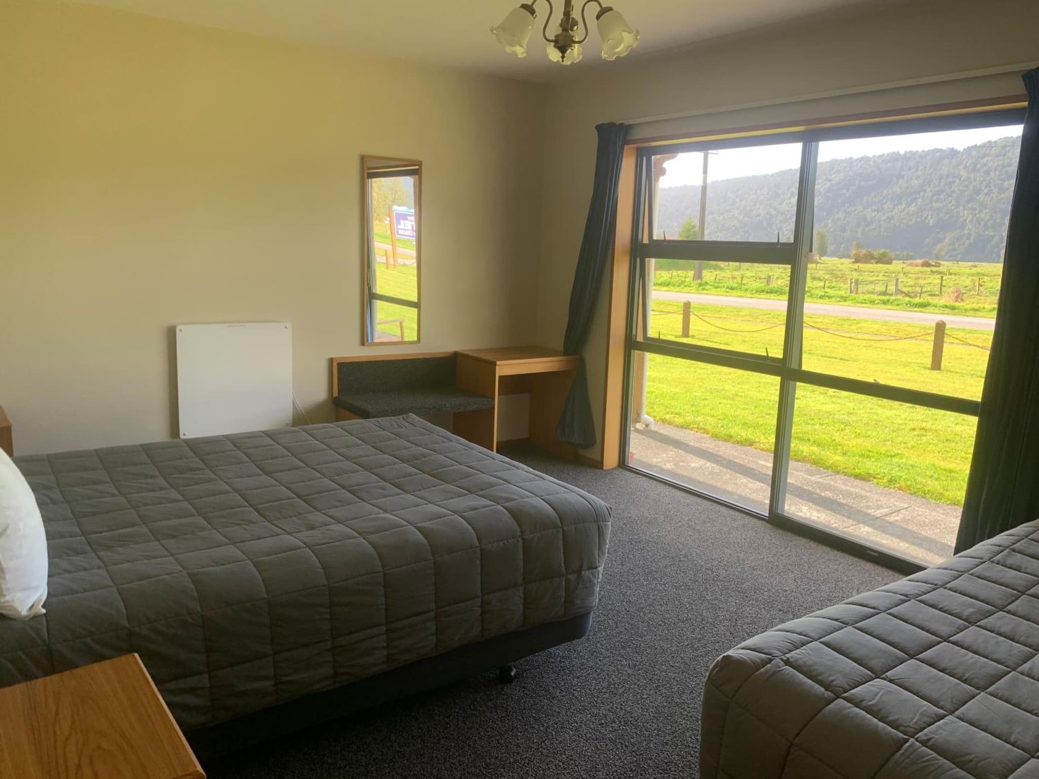 Mt Cook View Motel - Fox Glacier photo 7