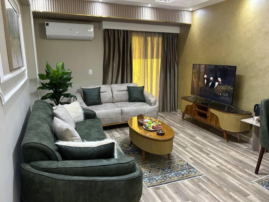Skyline luxury hotel apartments 5 mins from Cairo Airport