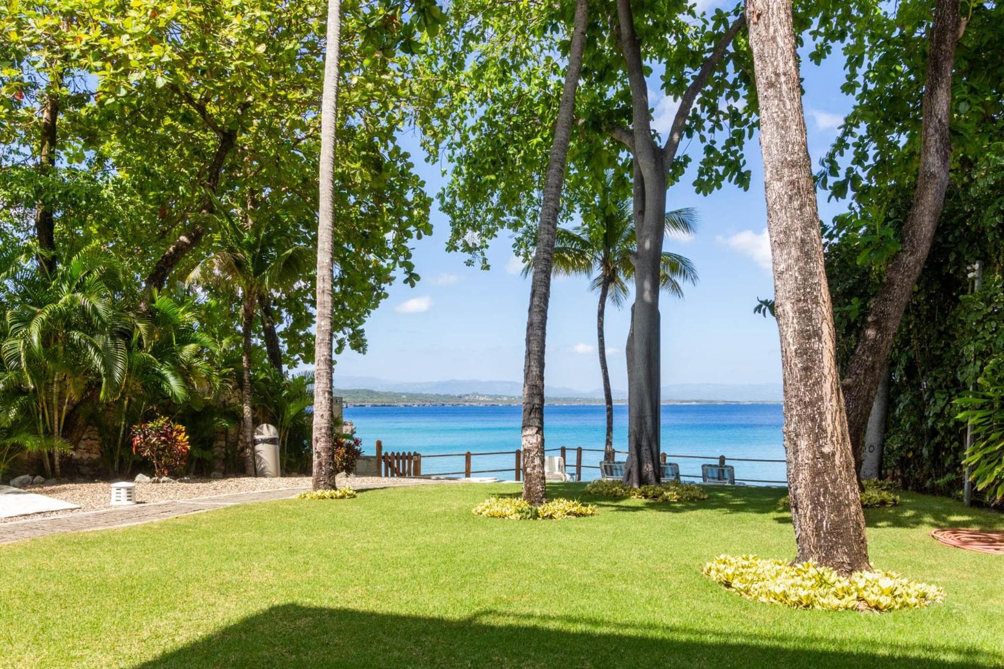 "Galeria Beach", Ocean view! photo 5