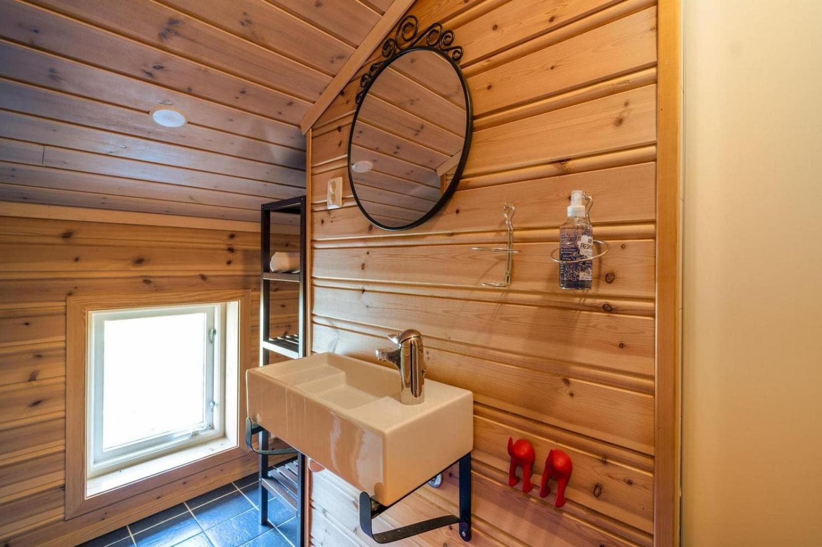 Lakehouse - 14p - With Sauna & By the Water photo 6