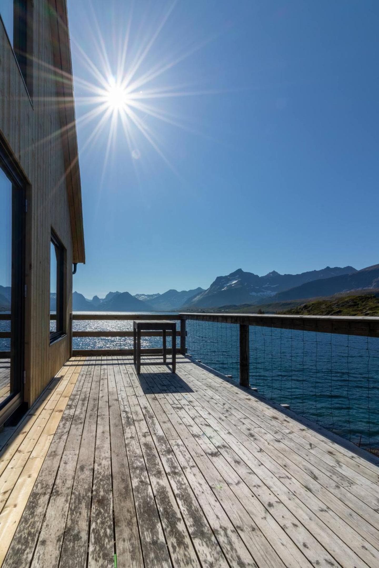 Minkfarmen, Spacious seaside cabin with scenic view