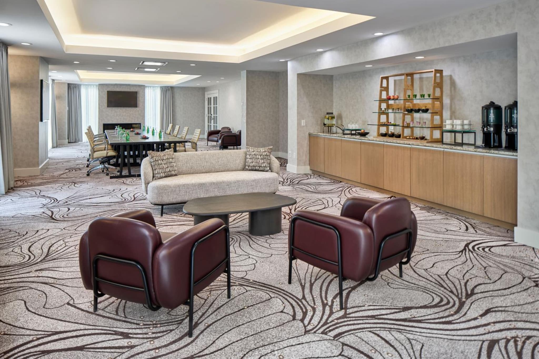 Delta Hotels by Marriott Grand Okanagan Resort photo 2