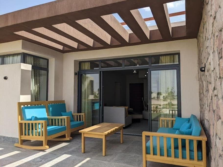 2BR Somabay Twin Villa in Mesca Near Beach & Pools