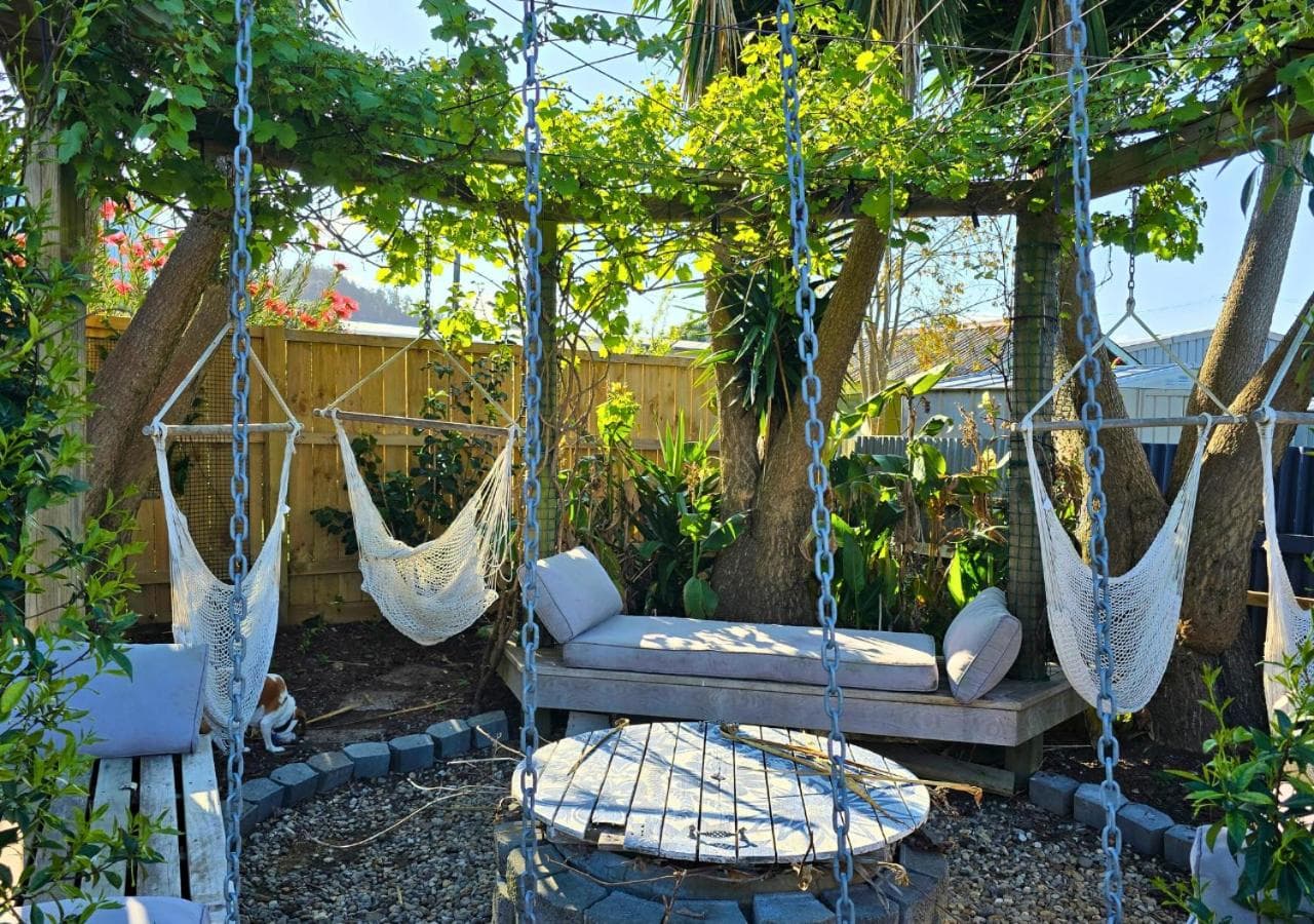 Tairua Garden Hideaway - Homestay with Private Room