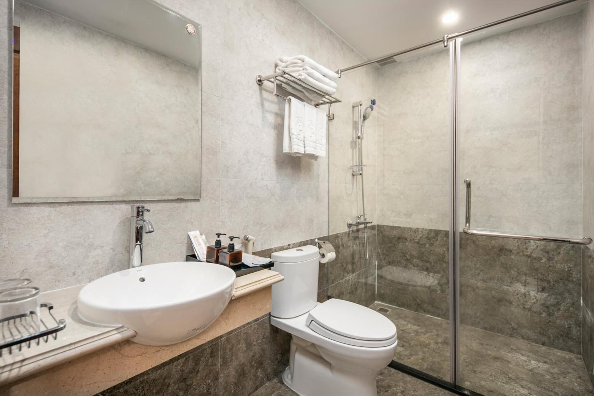 Prague Da Nang Beach Hotel photo 3