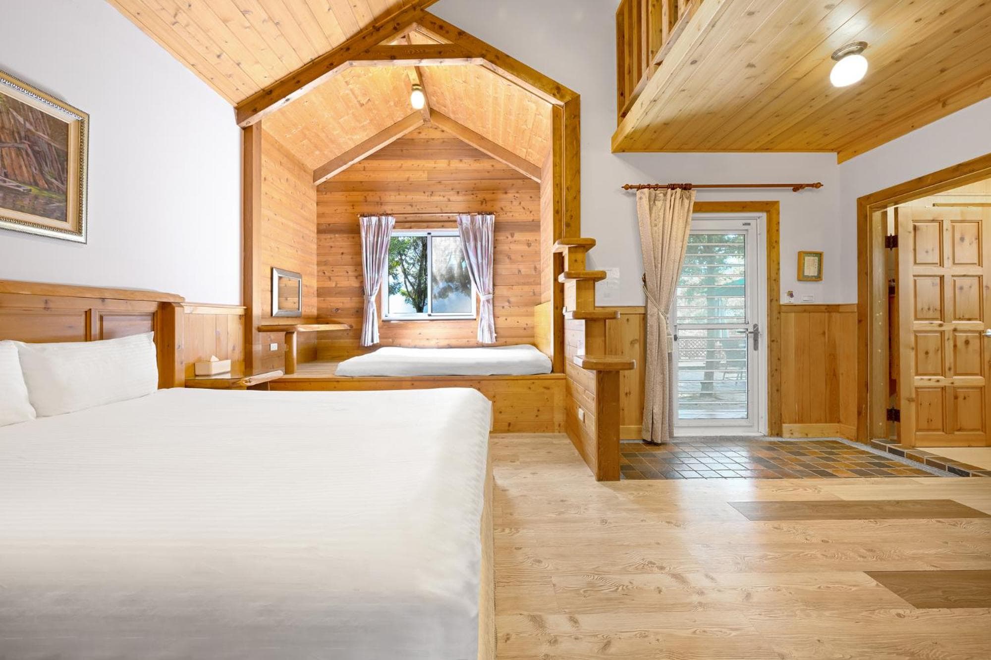Aurora Villa photo 5