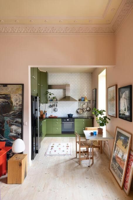 The Residence photo 7