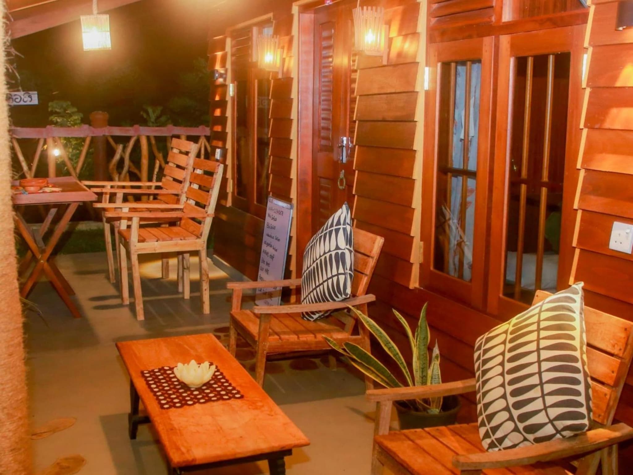 Blue Ocean Tree House Hiriketiya photo 8