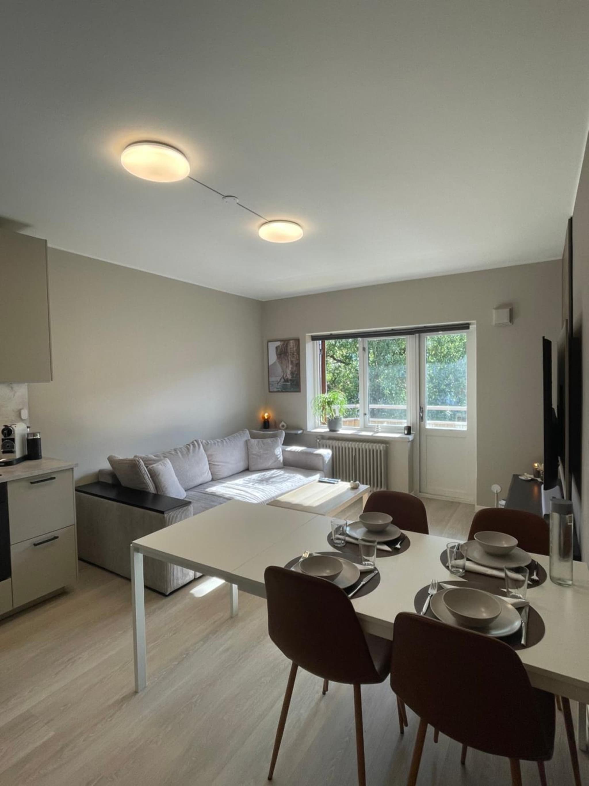 New renovated apartment photo 3