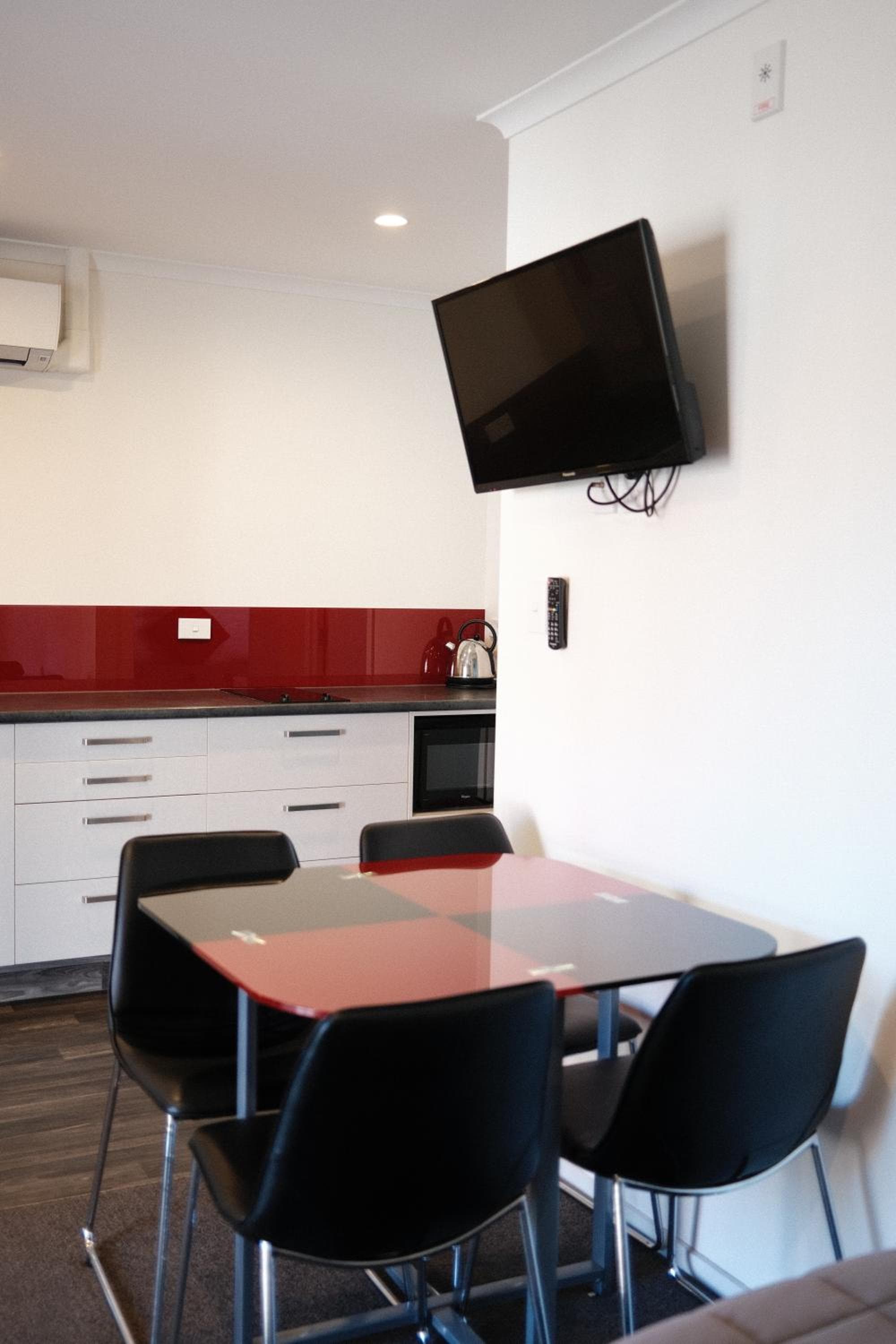 Gateway Motor Lodge - Wanganui photo 2