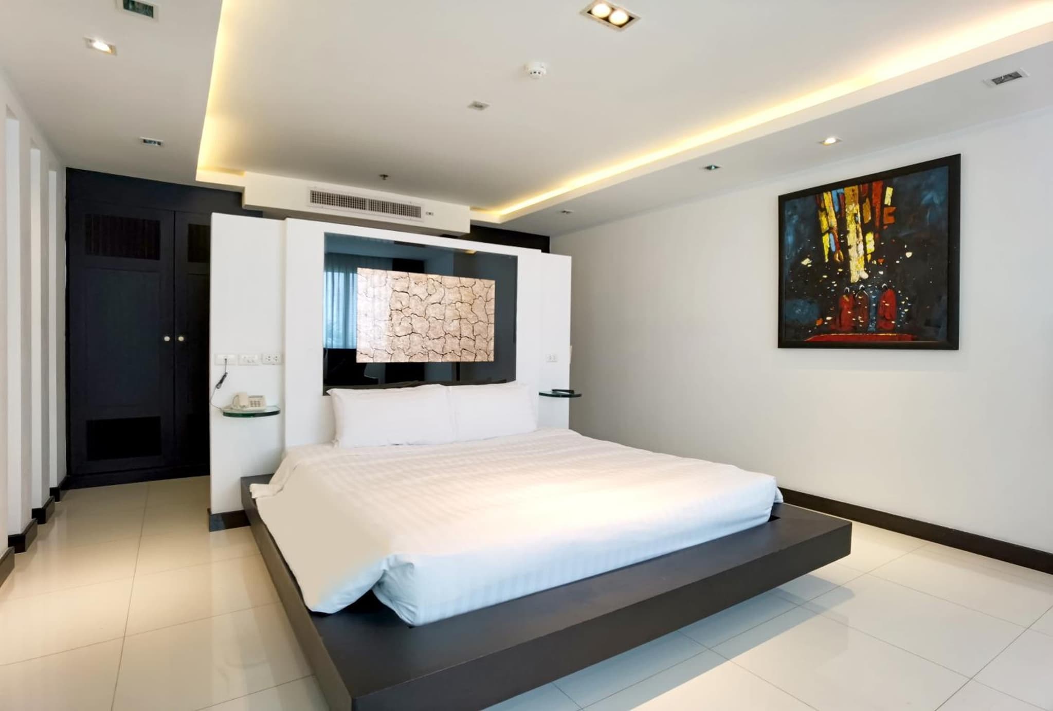 Nova Suites Pattaya by Compass Hospitality photo 9