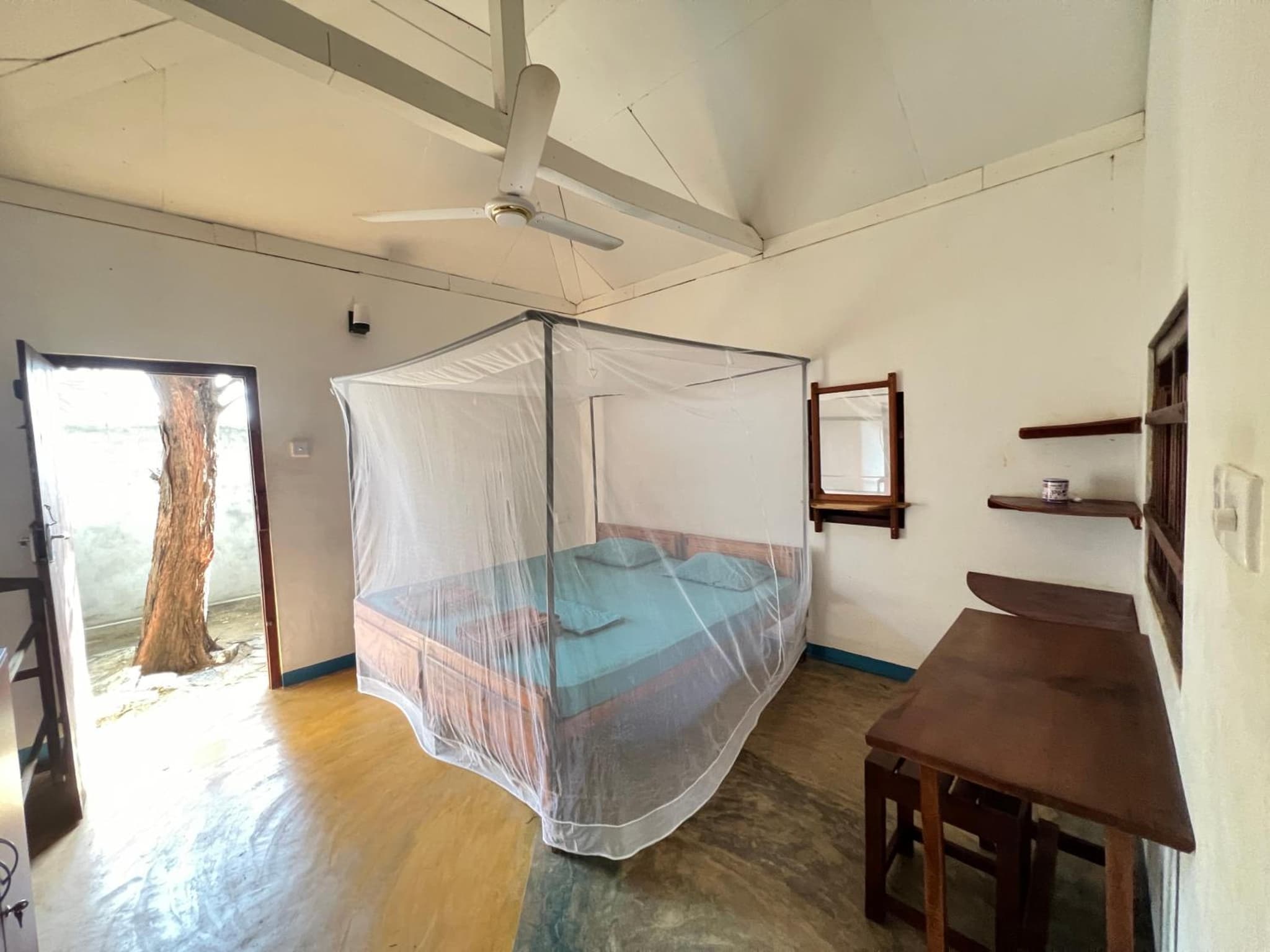 Sand Dune Beach Hotel & Surf Camp photo 9