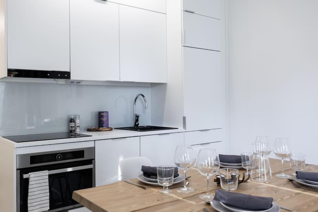 Onni Loft with Free Parking Hosted by Hygge Host photo 4