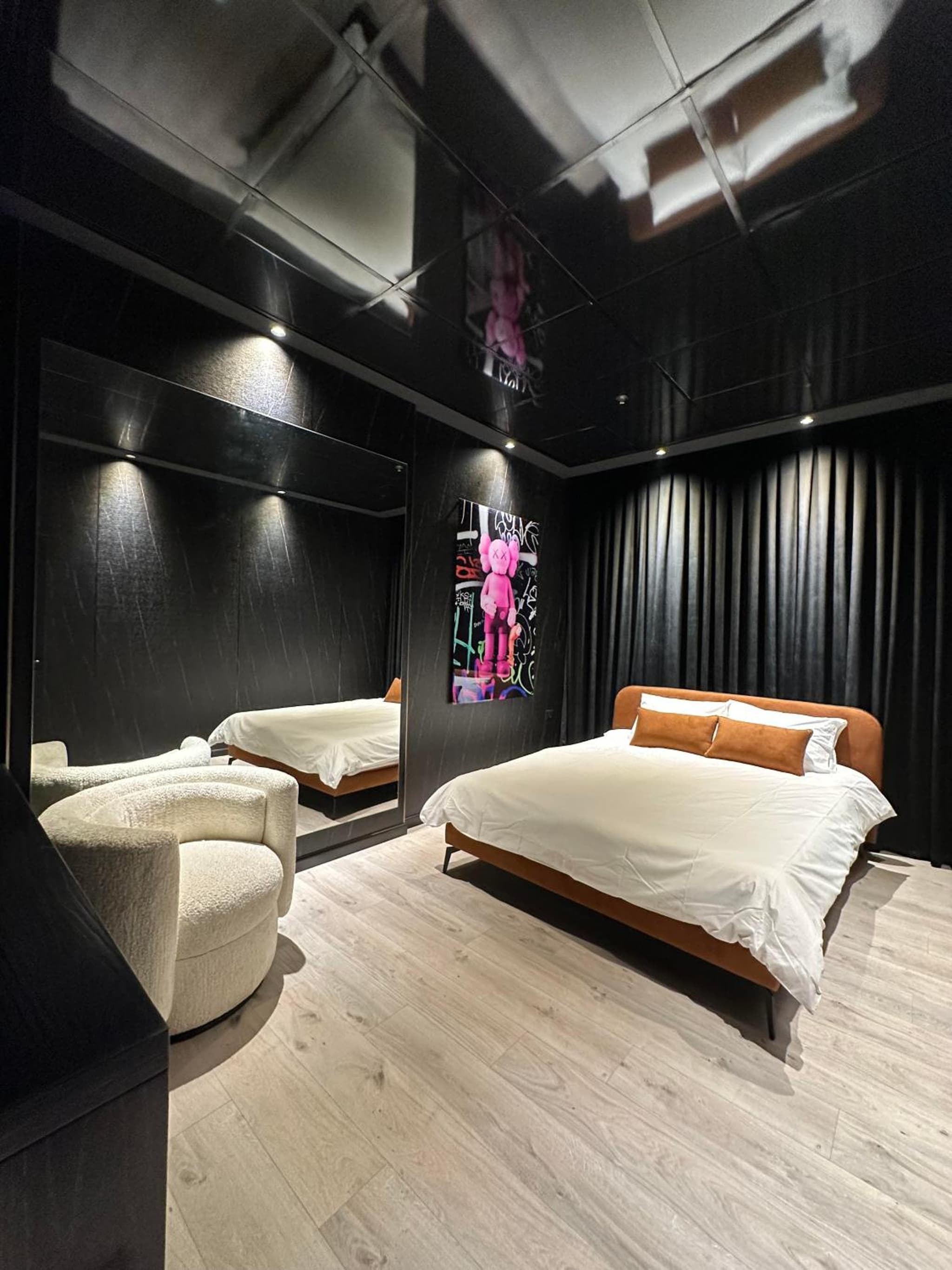 w boutique suties photo 6