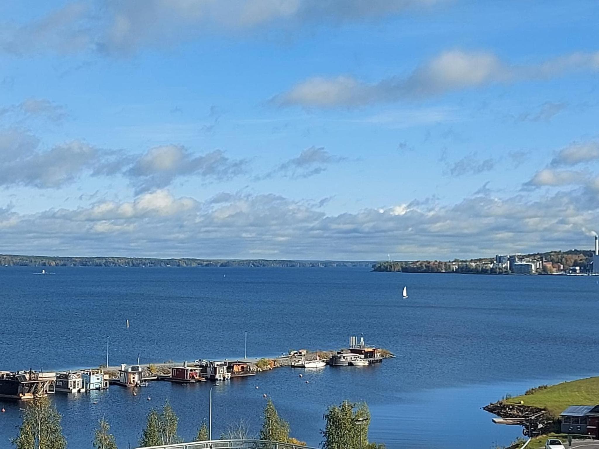 PENTHOUSE AUREA NORDIC Tasokas moderni kaupunki huoneisto Tampereen huipulla -ISO JACUZZI omalla KATTOTERASSILLA - AURINKOTUOLIT ja Aurinko odottaa Sinua - photo 4
