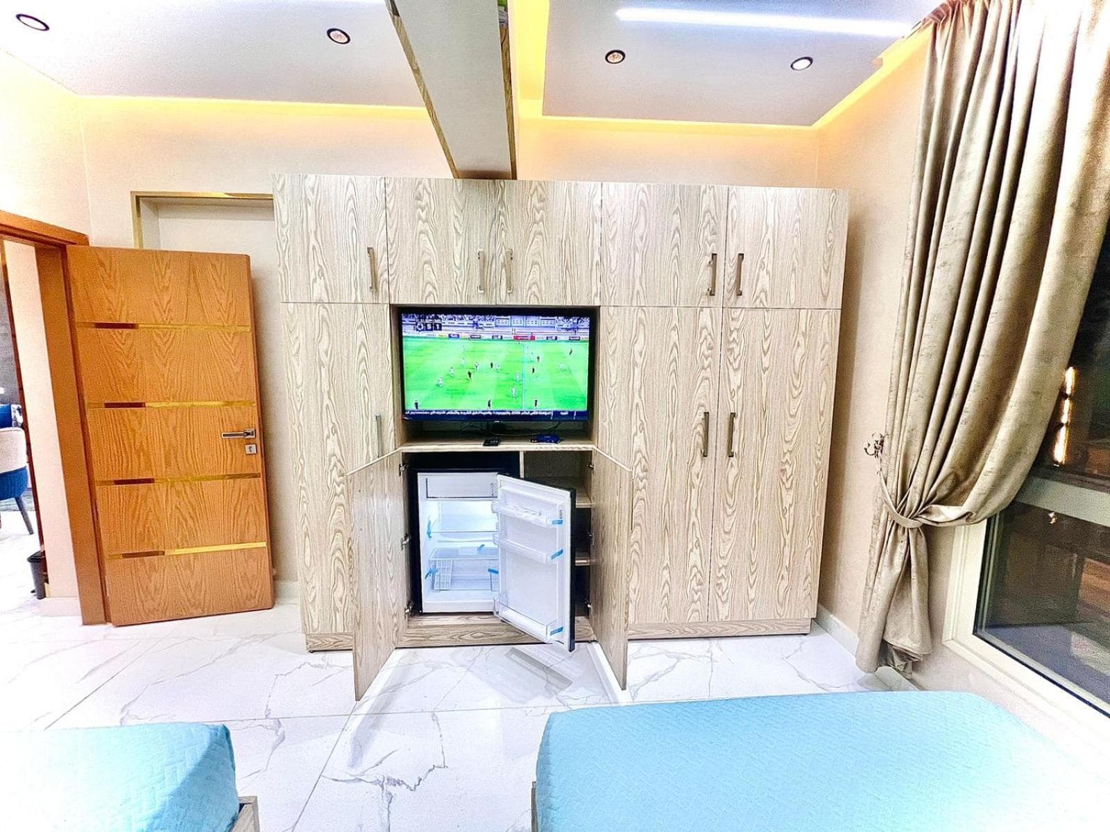 Sheikh Zayed home photo 4