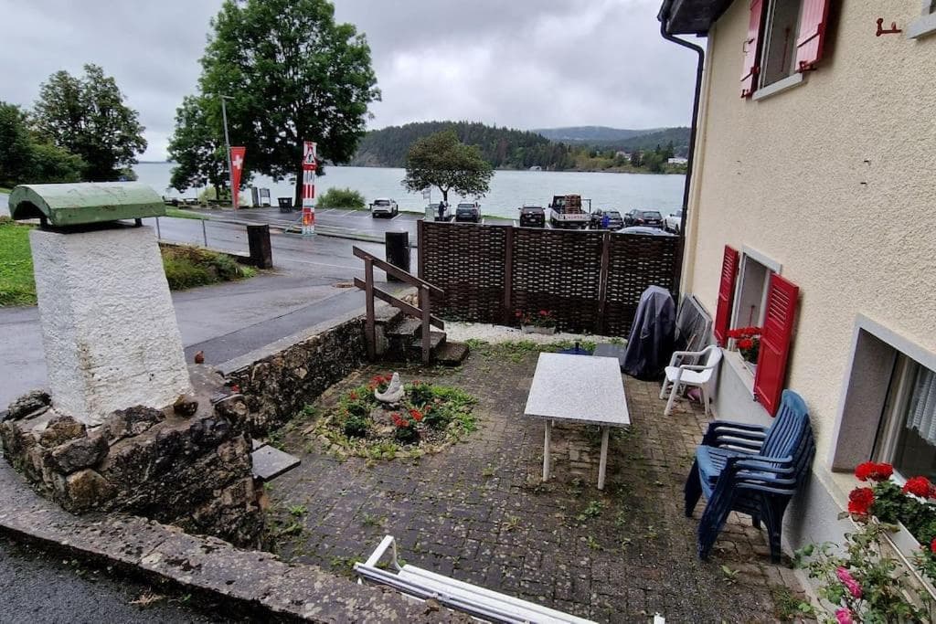 Maison vis-à-vis du lac photo 4
