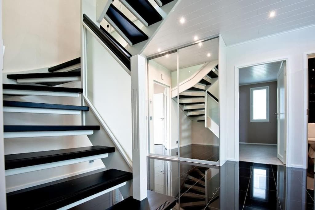 Modern Villa photo 9