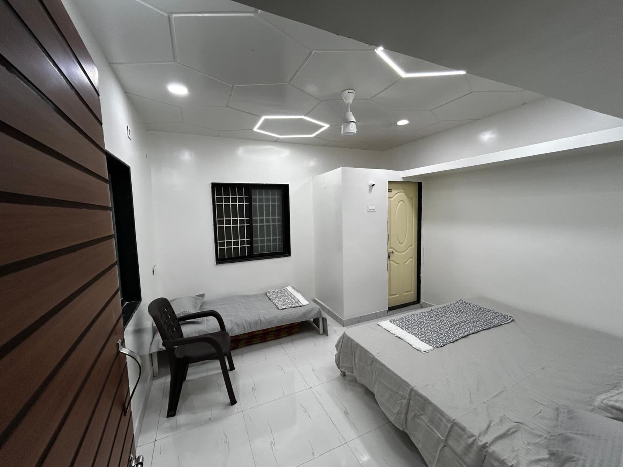 Vatavriksha Guest House,Akkalkot photo 7