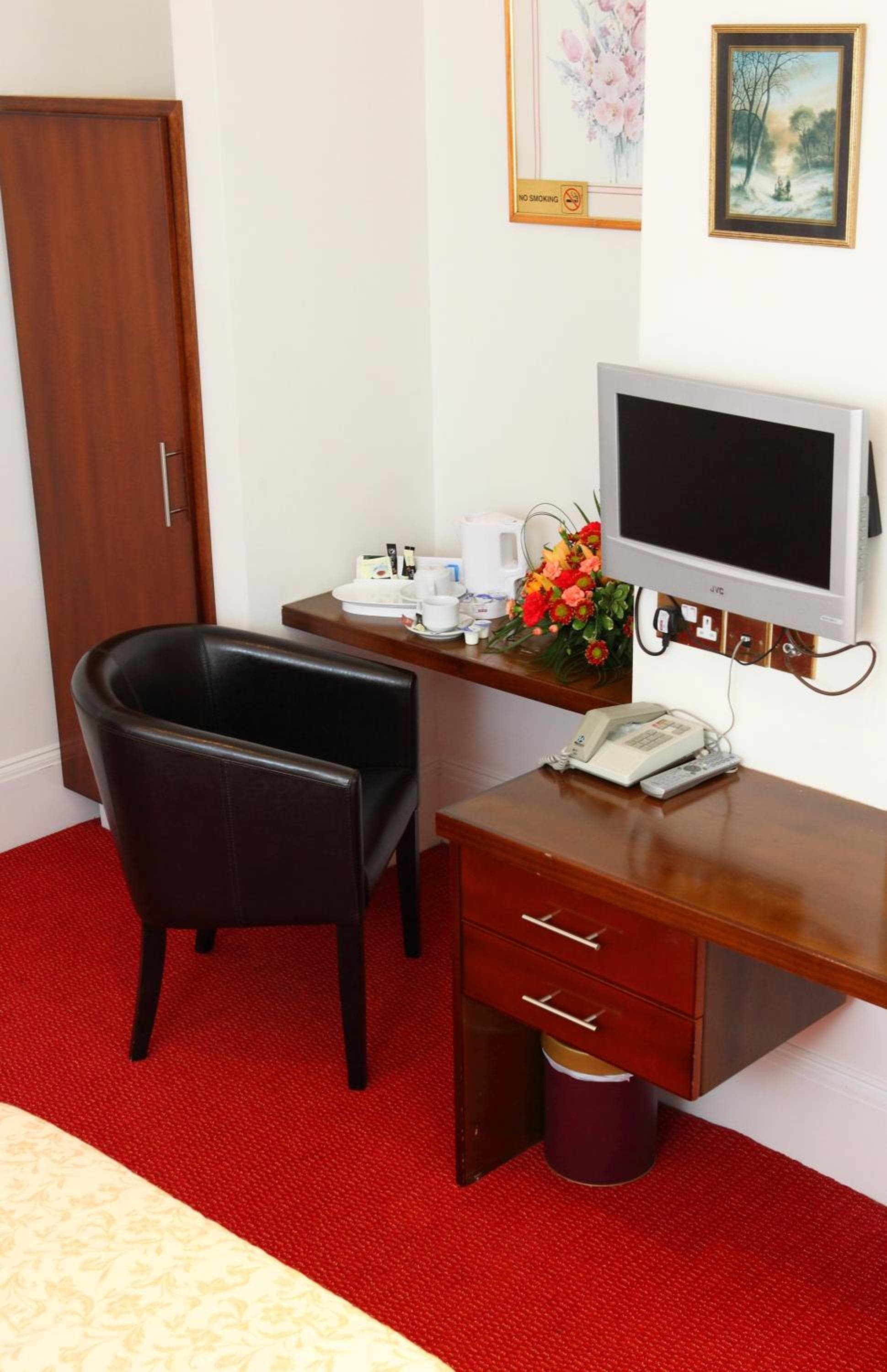 Gatwick Cambridge Hotel photo 2