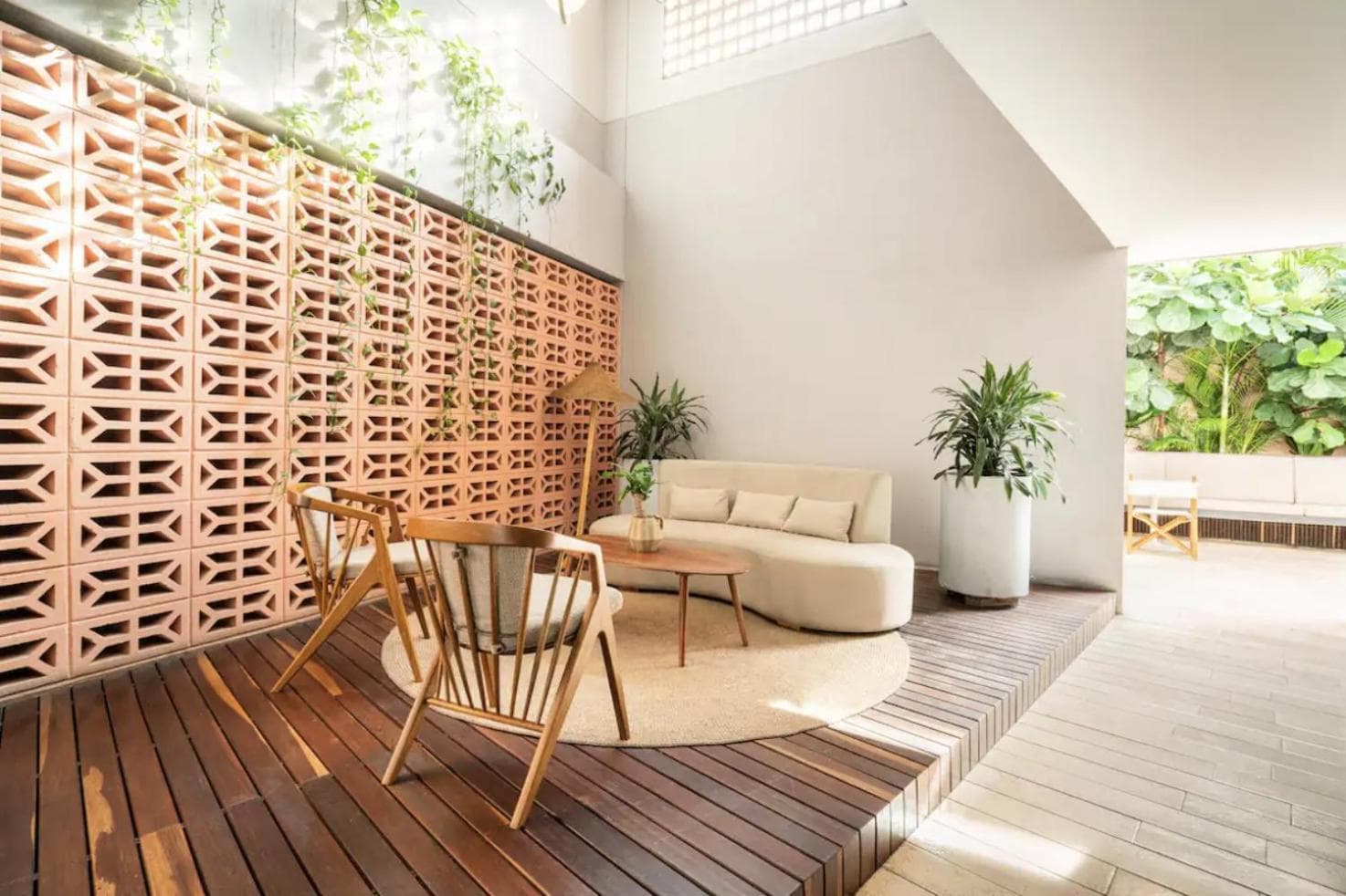 Sunny new apt in the Old City photo 9