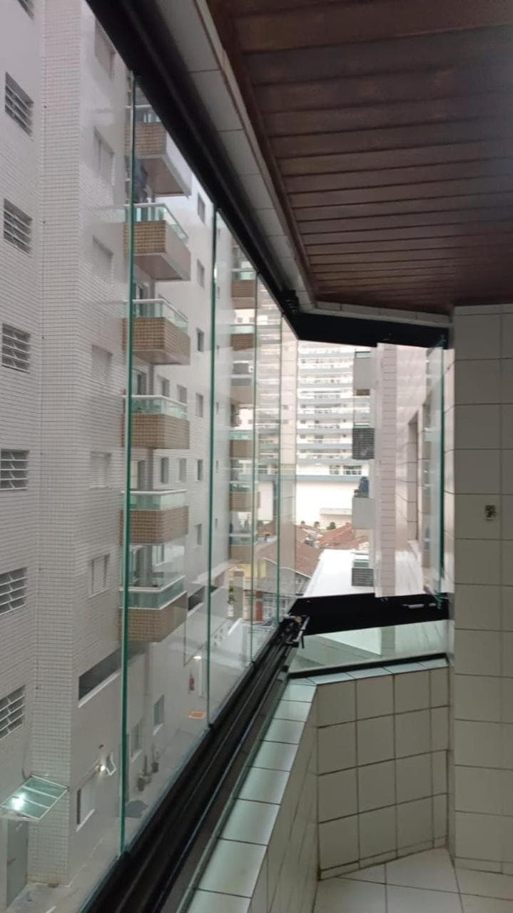 Apartamento, pé na areia Ocian Praia Grande, SP