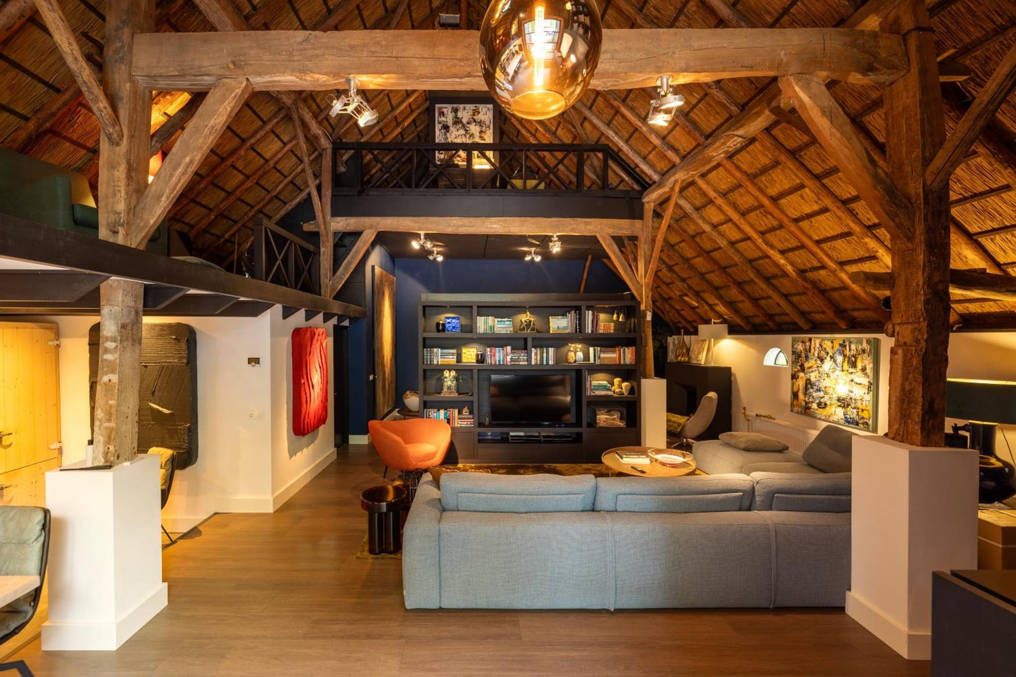 Luxe Hofstede met paardenstalling photo 7