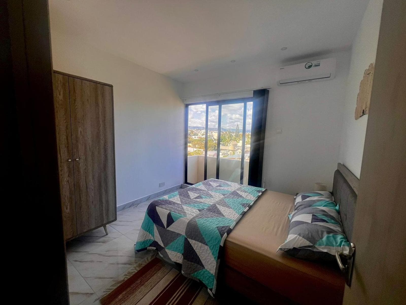 Cozy Seaview Penthouse photo 5