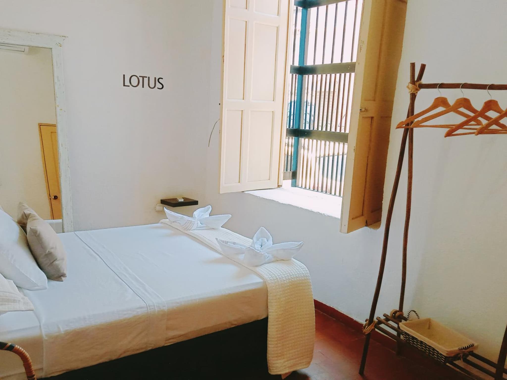 Lotus Central Hotel photo 5