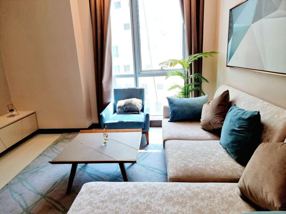 Luxury Three Bedroom Apt photo 3