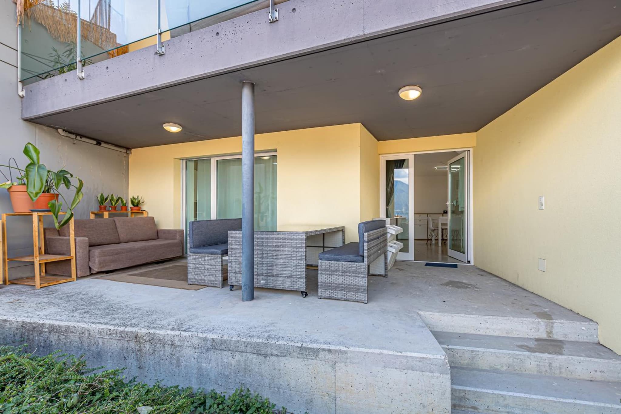 Imperial of Lugano 2 with a lake view and garden behind the station and 10 min from the lake of Lugano photo 7