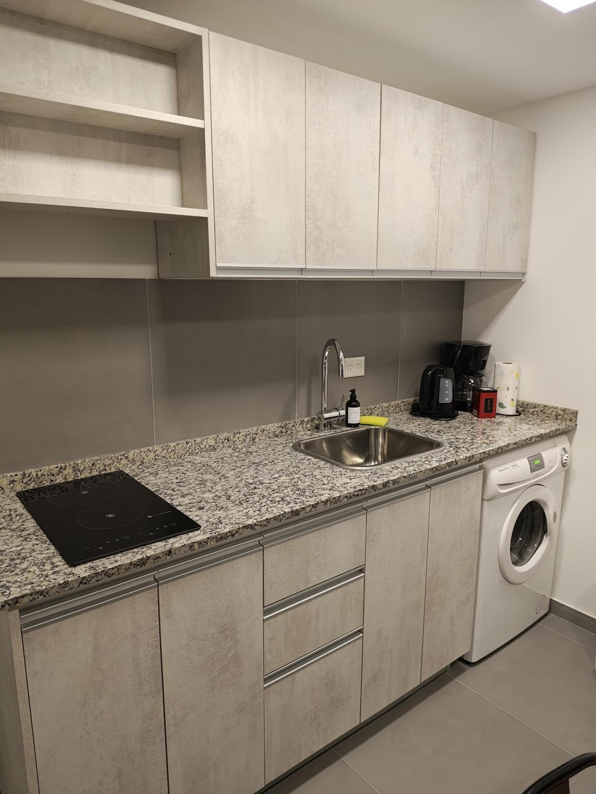 Southern Suites B8 photo 2