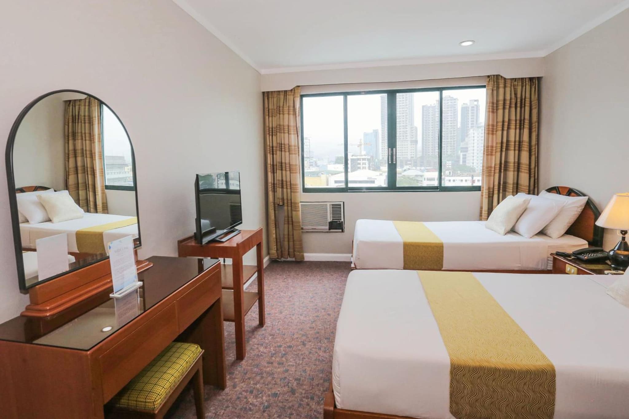 Holiday Plaza Hotel - Cebu photo 9