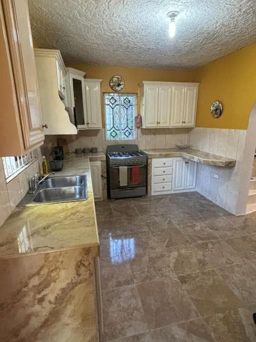 Shadricks Homes photo 7