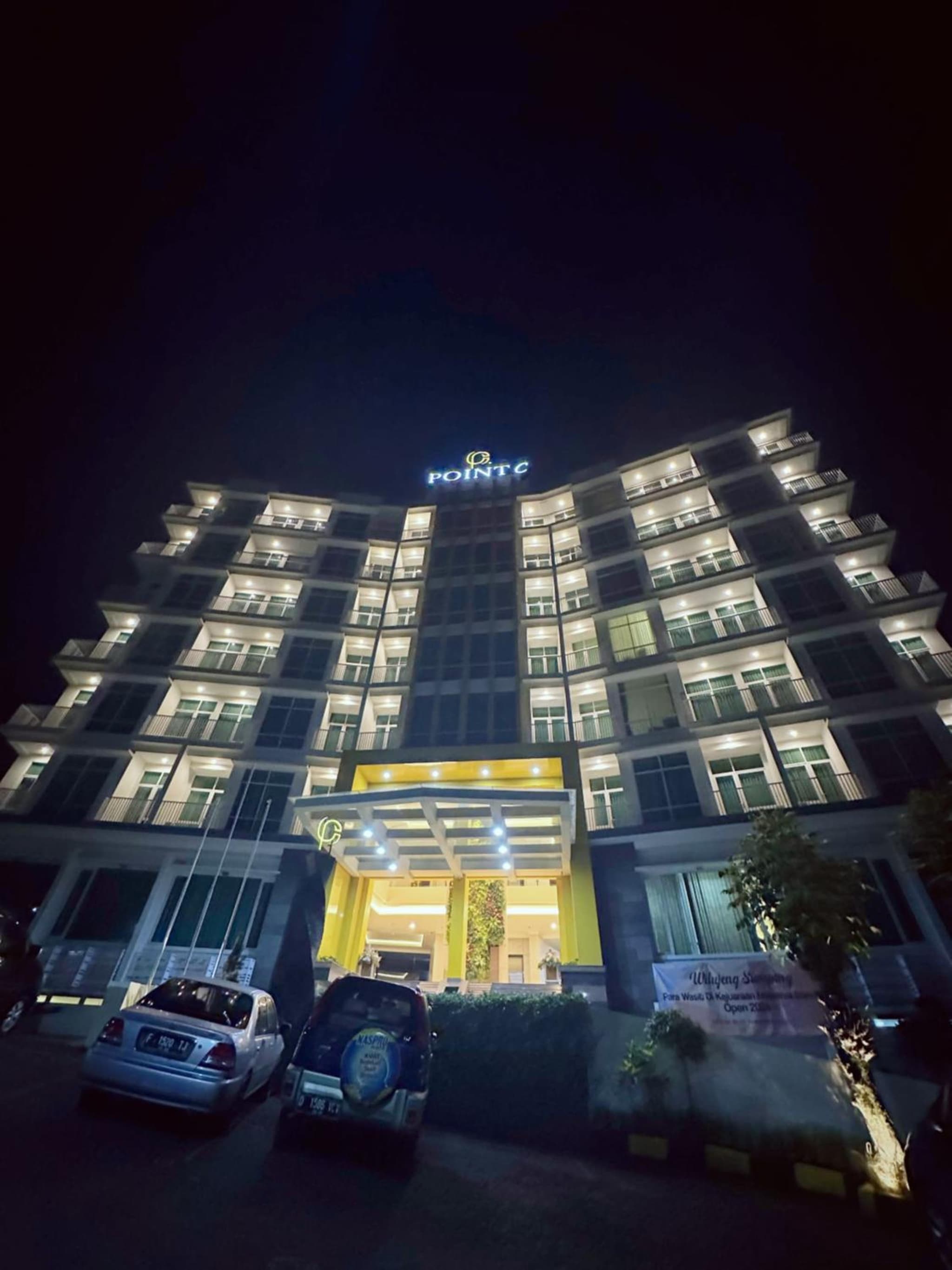 Point C Hotel photo 9