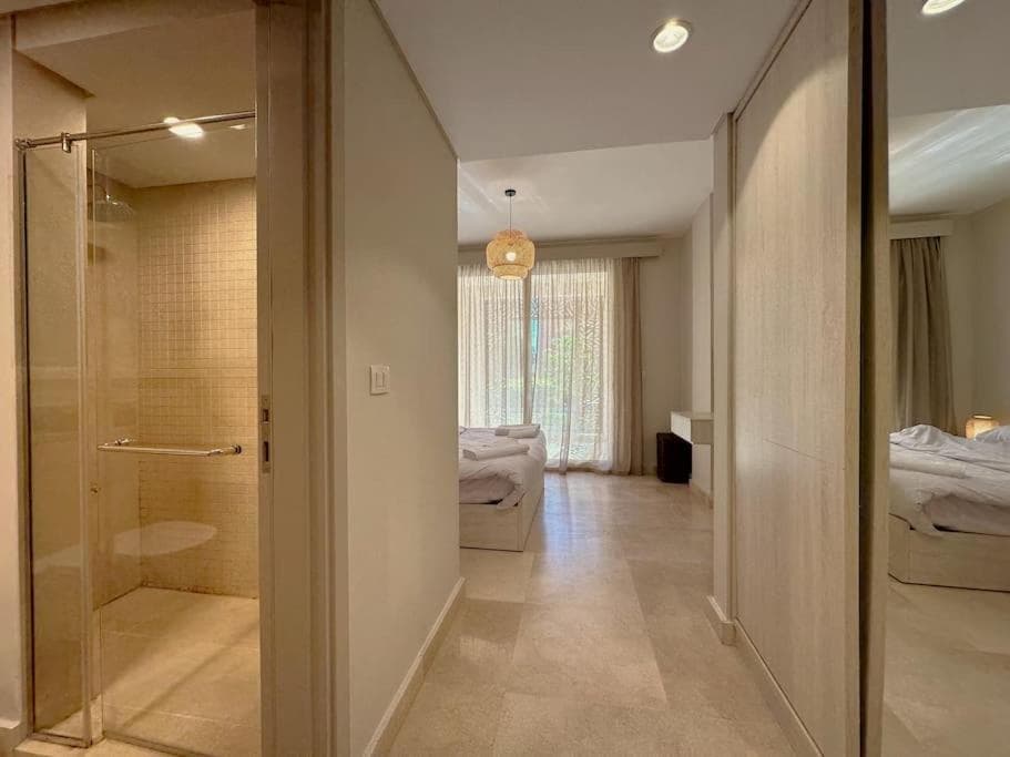 Chic 3BR Ground Free Beach & Pool access at Mangroovy photo 7