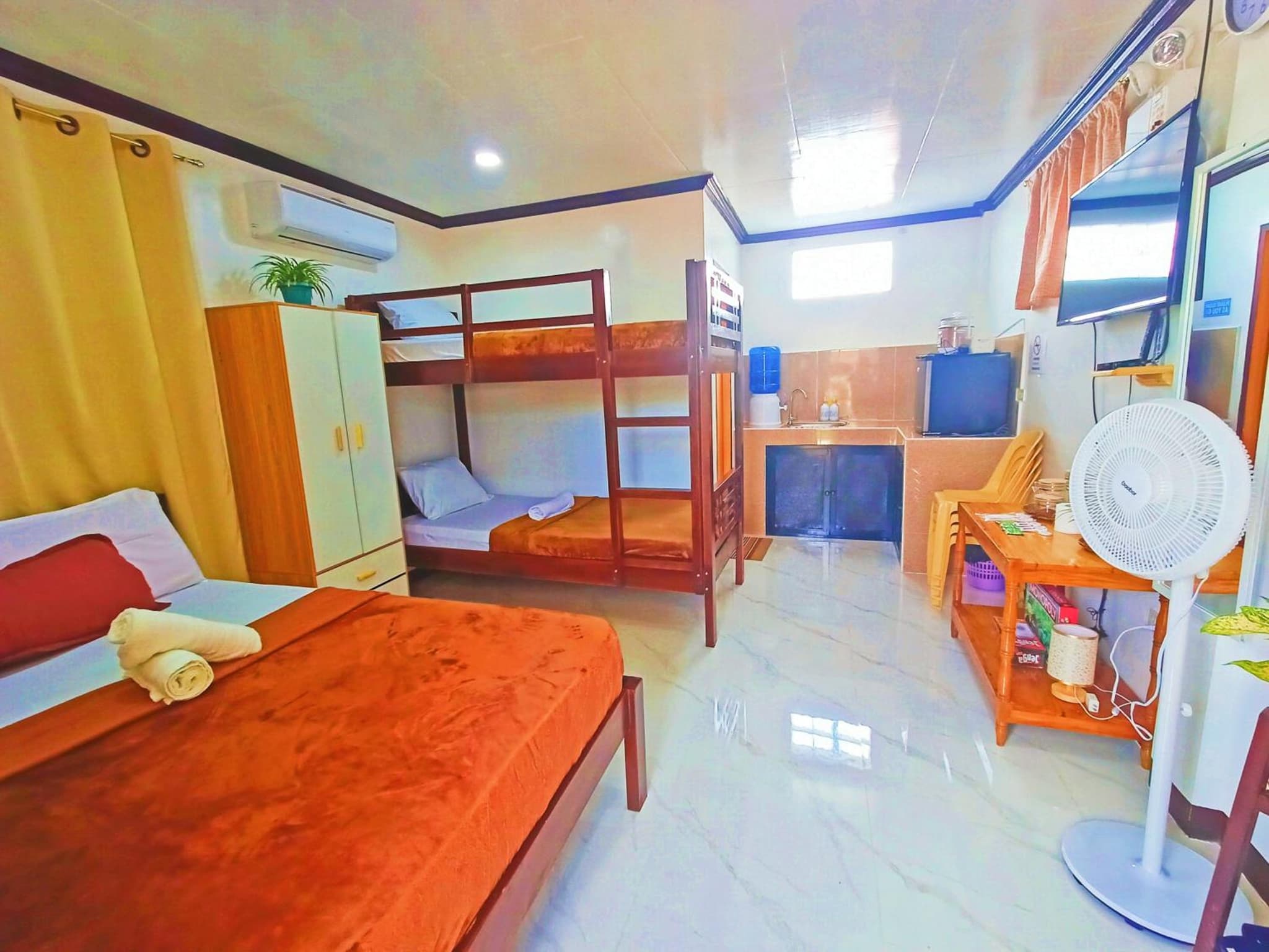 Virginia Homestay, North Siargao photo 4