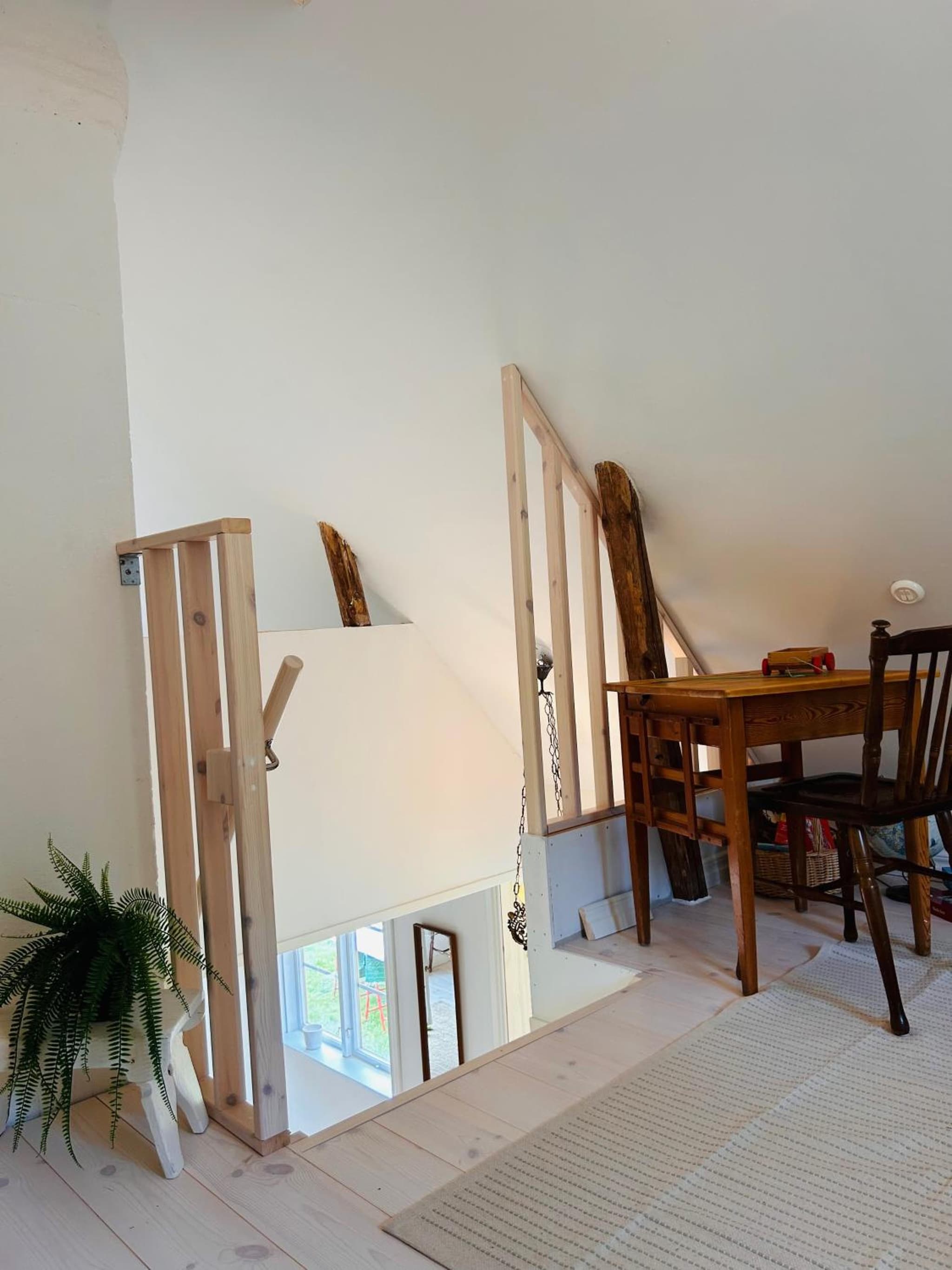 Swedish idyllic forest house photo 8