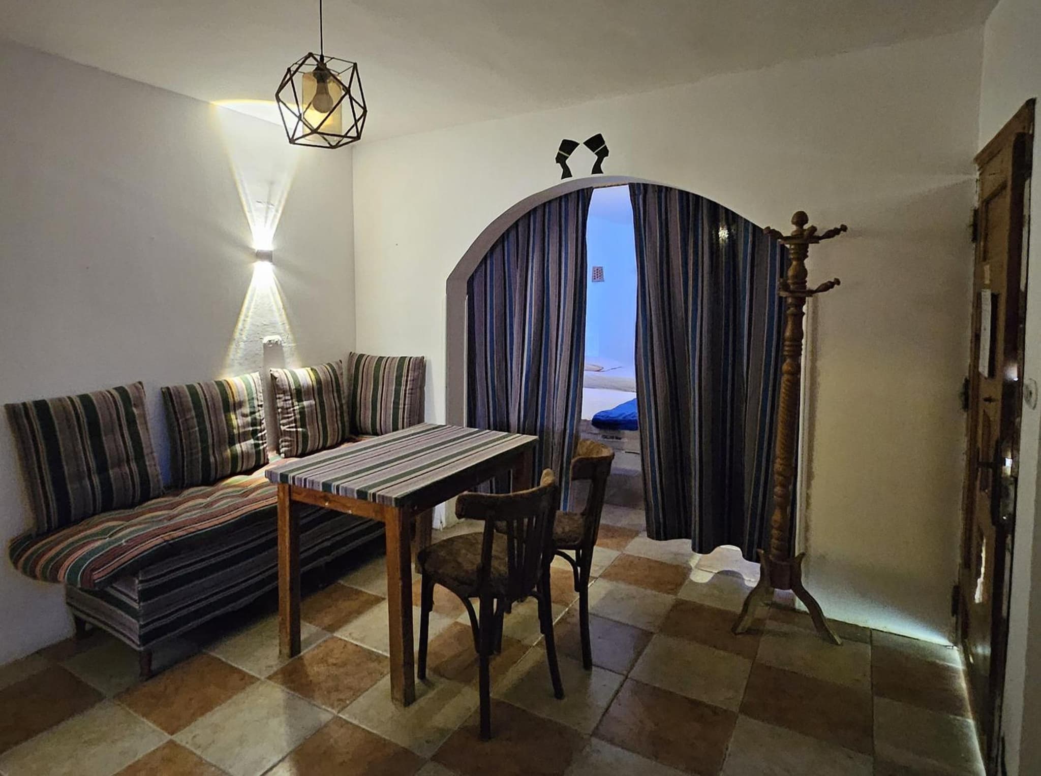 Rocky House photo 9