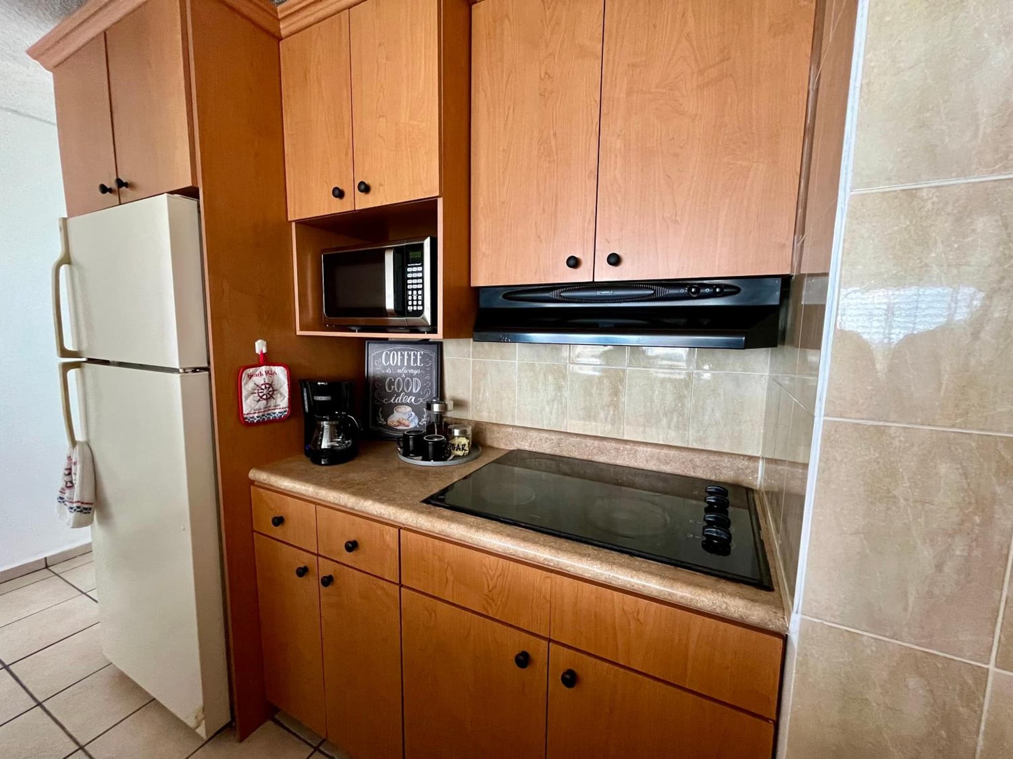 Beachfront condo at Costa Azul photo 8