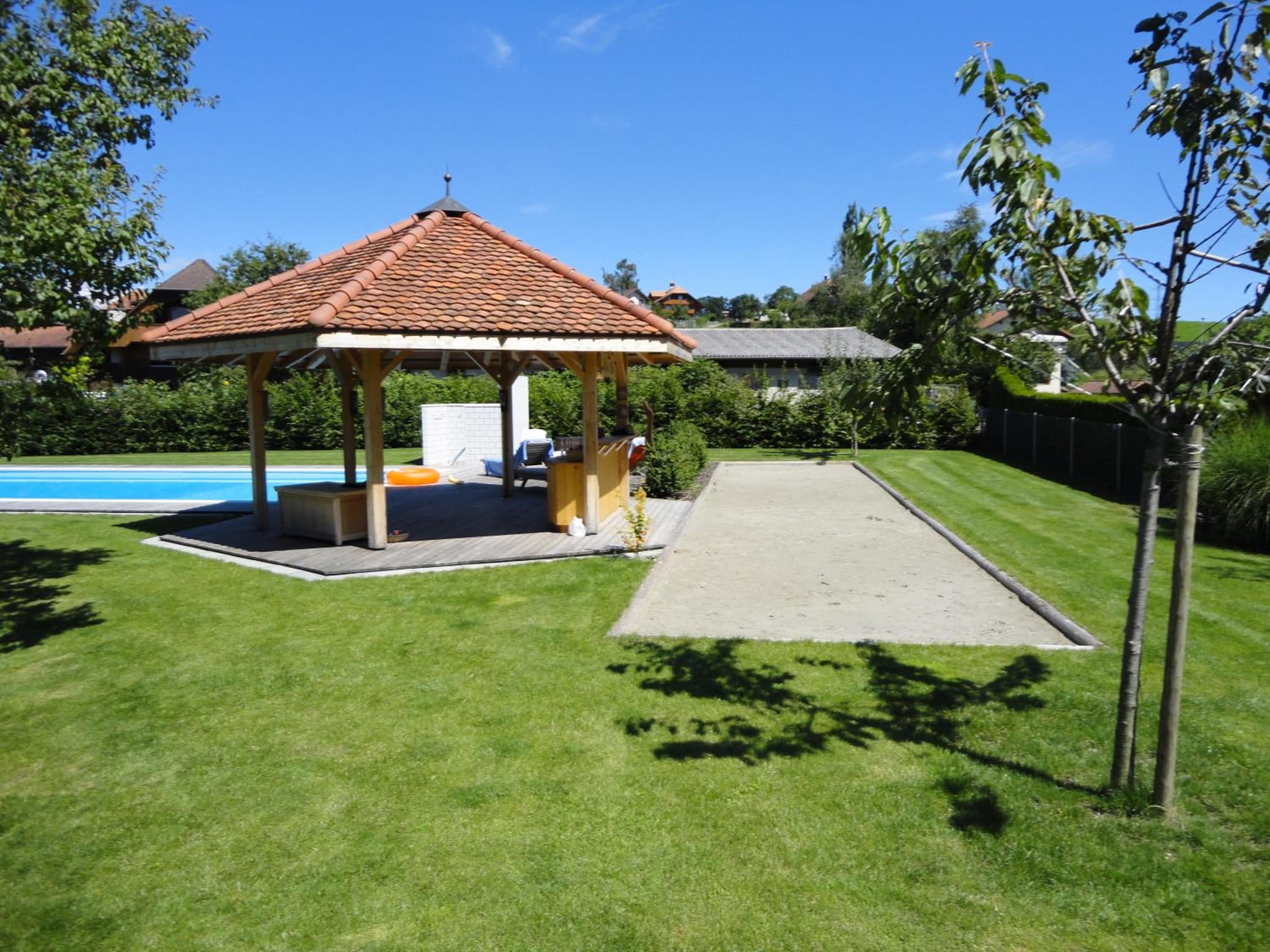 Land Luxury photo 5