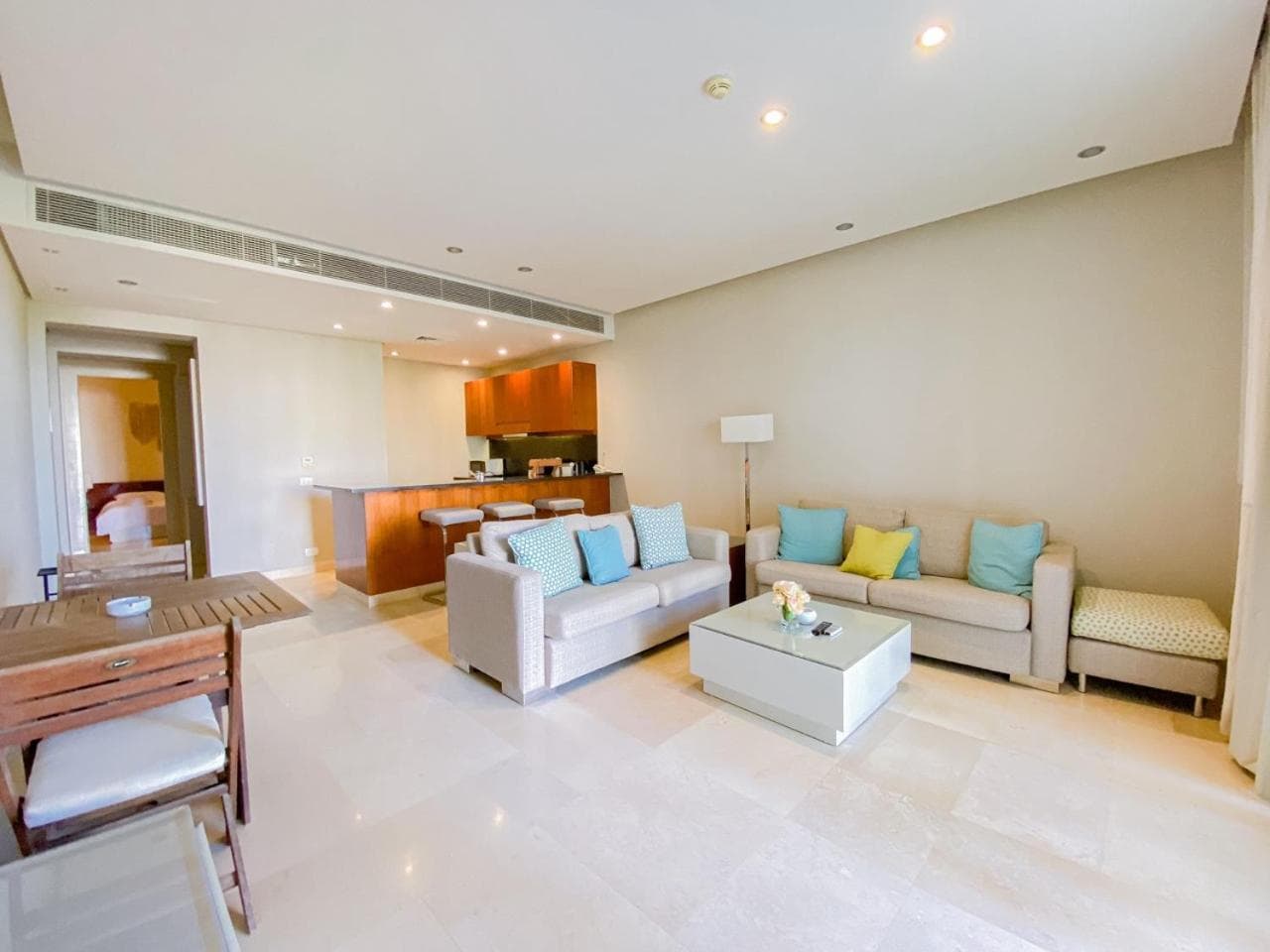 Nayah Stays, Ancient Sands Luxurious Pool Terrace Apartment photo 5