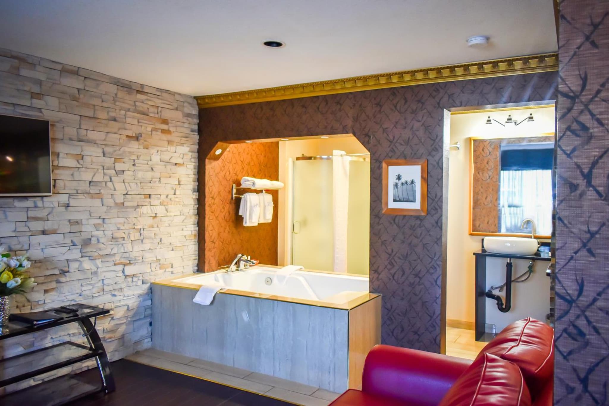 Days Inn by Wyndham Sylvan Lake photo 3
