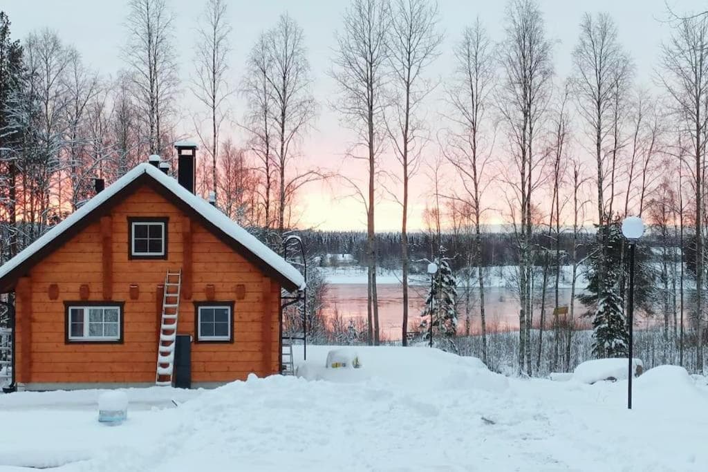 Arctic log house Hirvas photo 3