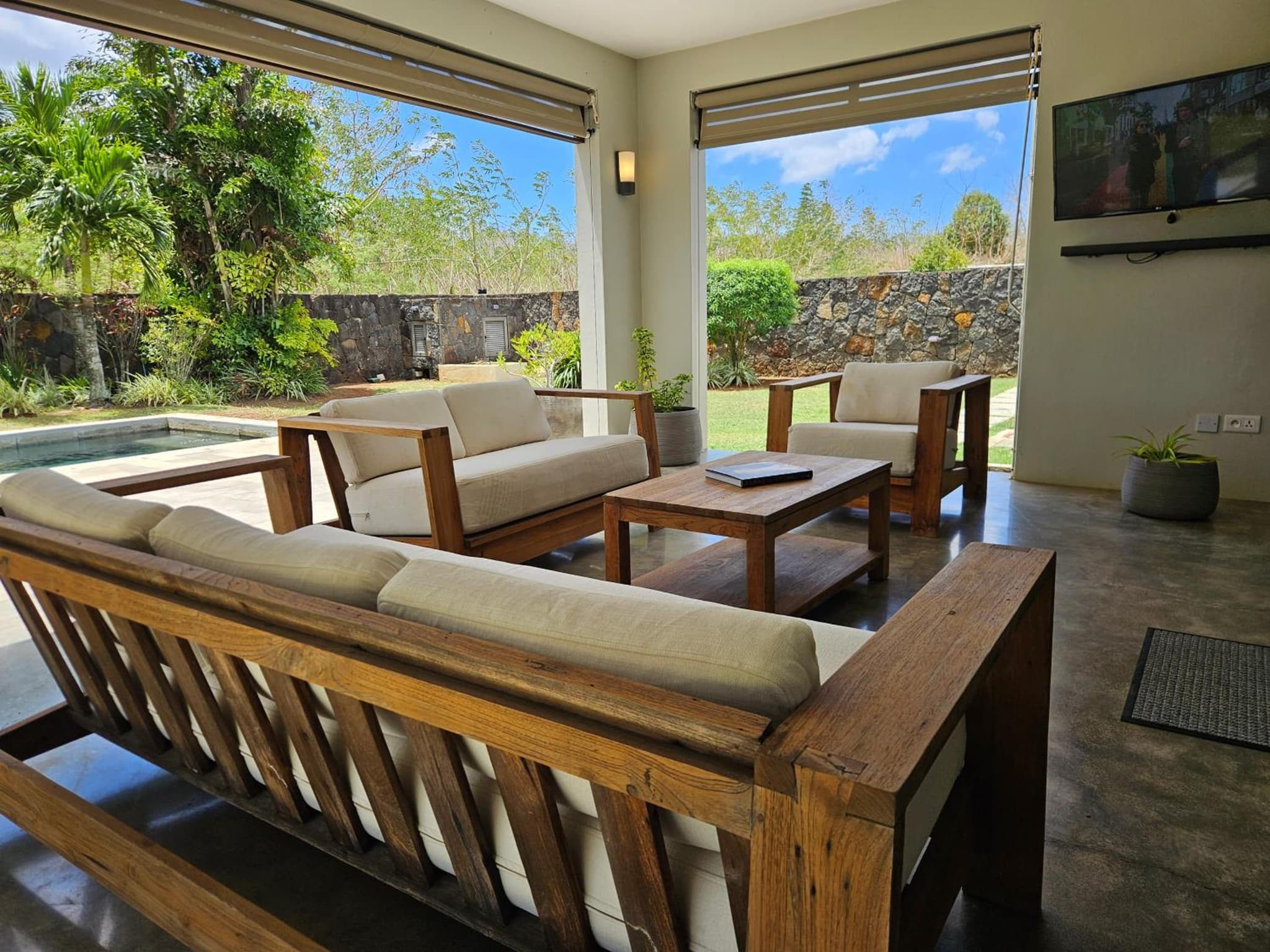 Royal Oasis Villa photo 4