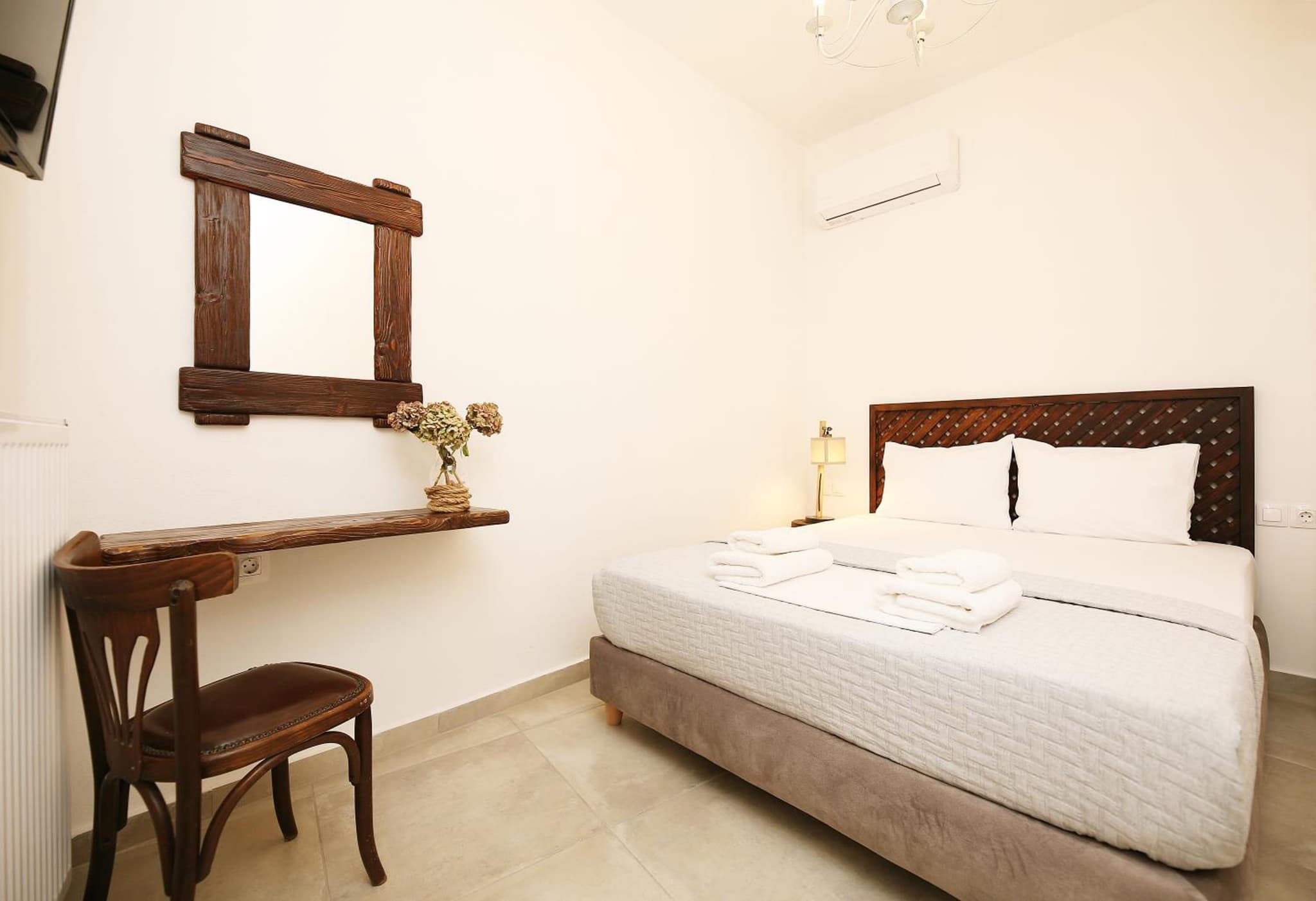 Marousos Central Guesthouse photo 7