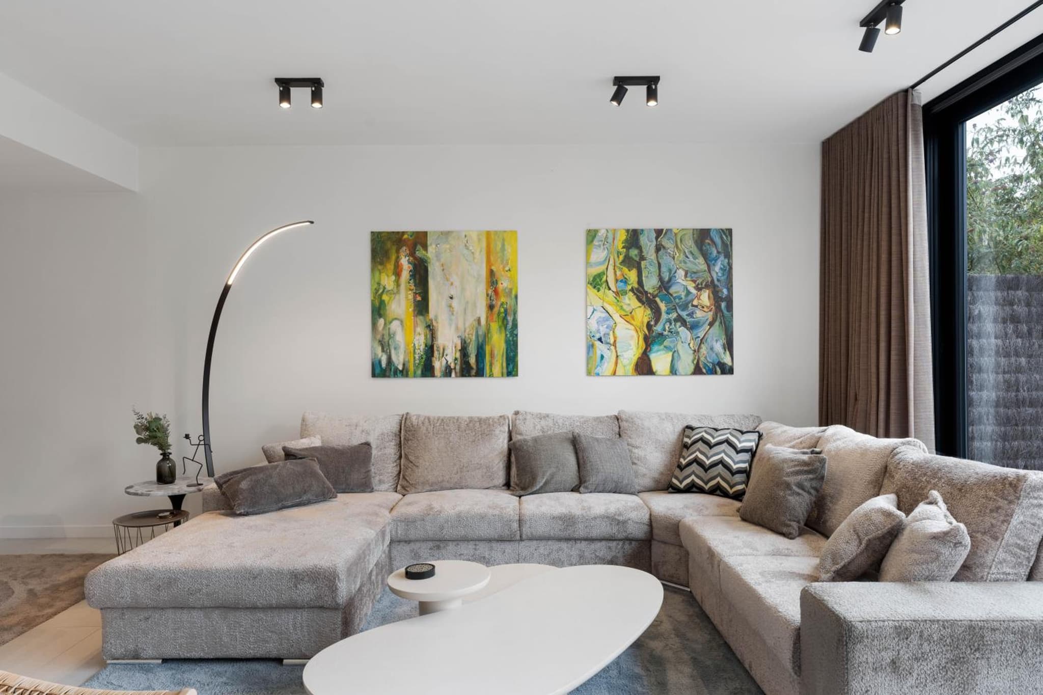 Modern & Spacious House with Wellness photo 9