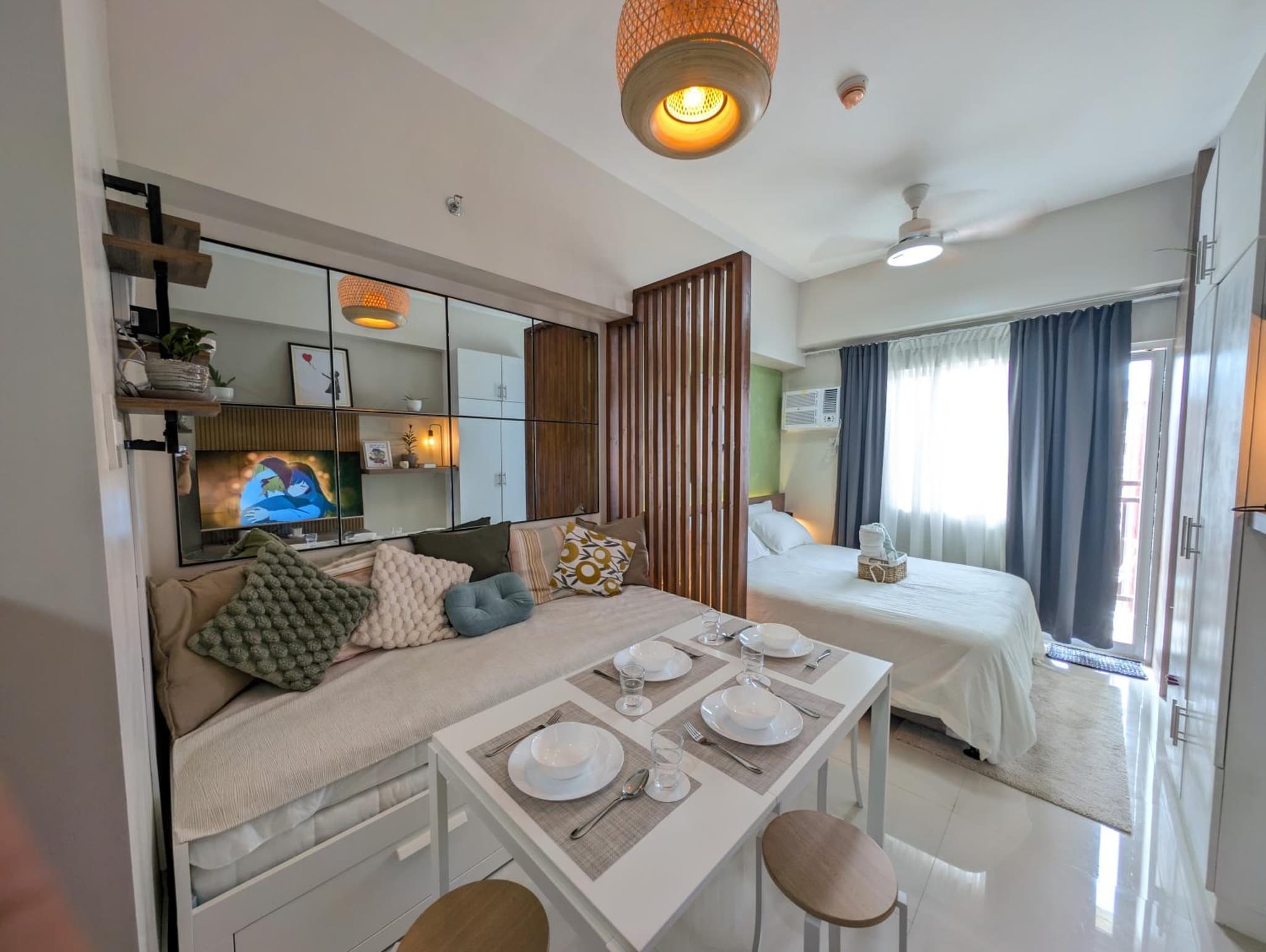 Relaxing Pool-View Studio in Mactan with Balcony photo 8
