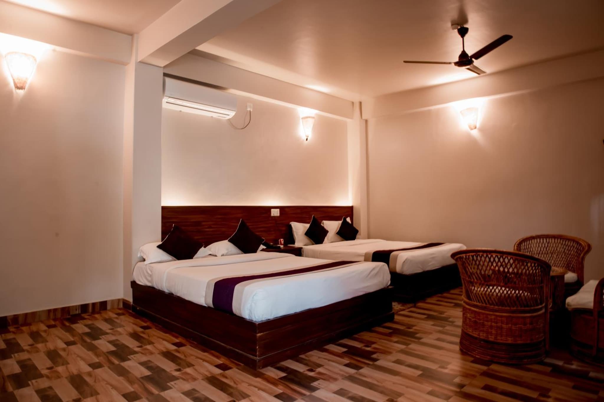 Busy Bee Resort, Pokhara photo 2