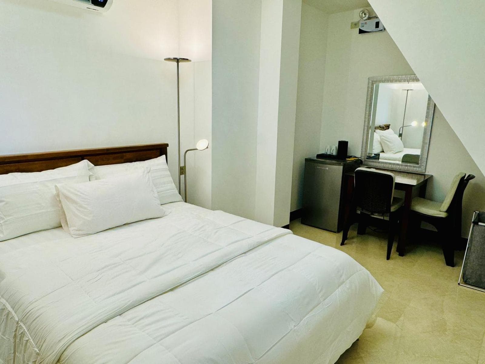 Serena Rooms photo 6